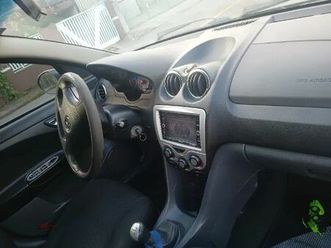 turin sedan 1.4 16v 4p mec.