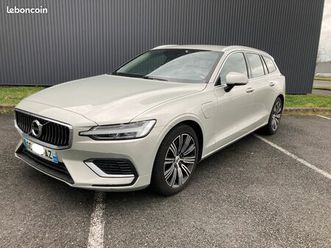 volvo v60 t6 awd 253 + 87ch business executive geartronic 8 hybride 1ère main tva