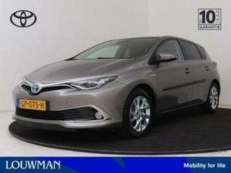 toyota auris 1.8 hybrid lease pro | panoramisch dak | half l — toyota — marktplaats