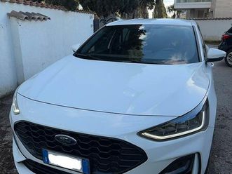 ford focus st-line x 125cv powershift