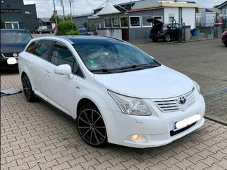 toyota avensis 2.2