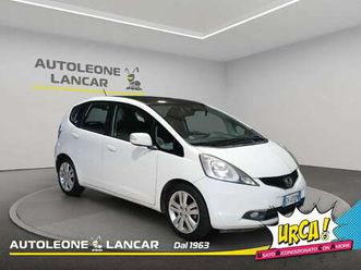 1.4 v-tec elegance 100cv automatica + tetto vetro