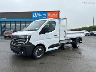 nissan interstar benne et coffre bas + portes arrières universelles / 3.5t l3h1 2.0dci 150cv / disponible sur notre parc