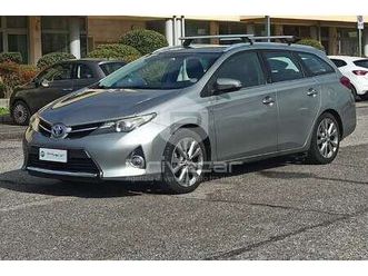 auris touring sports 1.8 hybrid active plus