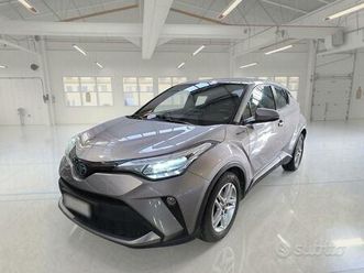 toyota c-hr 1.8h 98 cv e-cvt business suv