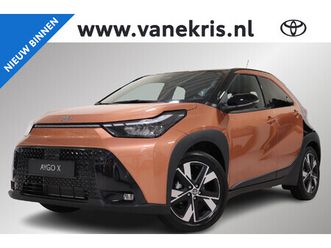 toyota aygo x hybrid 115 pulse, apple carplay / android auto, led, cruise & climate controle, camera!