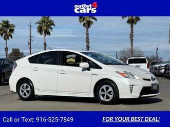 2013 toyota prius two hatchback blizzard pearl
