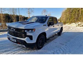 crew cab 6.2 v8 trail boss