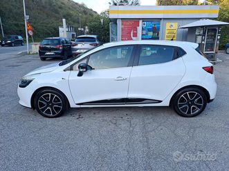 renault clio allestimento duel