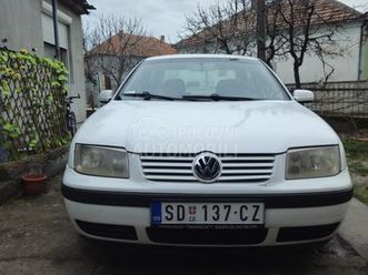 volkswagen bora 2.0i