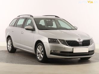 skoda octavia 2.0 tdistyle , 4x4, automat, čr za 10 800 €