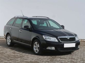 skoda octavia 1.6 tdi, greenline, navigácia, klíma