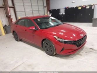 hyundai elantra 2l sel ≫ 2023 • 11 900 eur • id