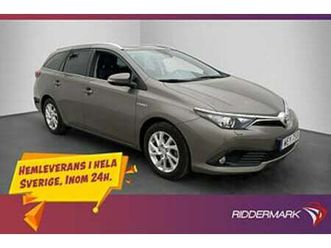 toyota auris hybrid e-cvt värmare kamera navi keyless nyserv