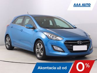 hyundai i30 1.6 crdiserv.kniha, navigácia, klíma