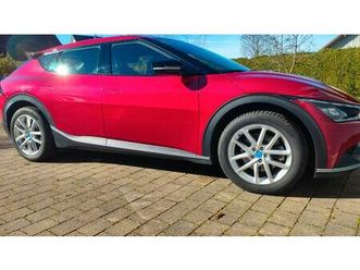77,4 kwh 239 kw allradantrieb -