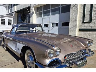 1961 chevrolet corvette convertible