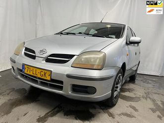 nissan almera tino - 1.8 - schade