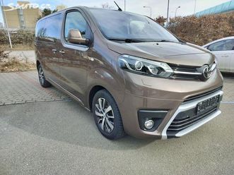 toyota proace verso 4x4 kůže, navi, 8 míst, tažné