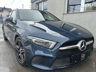 mercedes-benz a-razred a 180d-panorama-virtual-kamera-memory-ambient