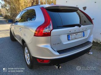 suv volvo xc 60 momentum 4x4