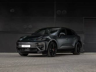 porsche macan turbo $undefined