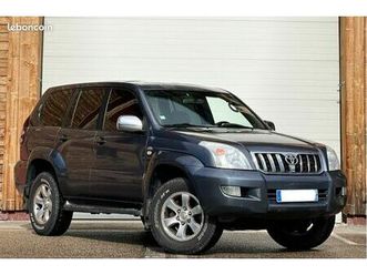 toyota land cruiser 3.0 d-4d 165cv 8 places 4x4