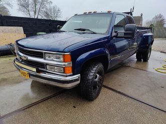 chevrolet silverado k3500. 7.4 dually 1992