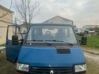 vend minibus 9 places