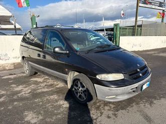 chrysler voyager crysler