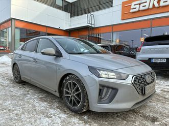 1,6 plug-in 141 hv 6-dct style my20 ** acc / ilmastoidut nahkapenkit / muistipenkki / infinity audio / p.kamera / navi