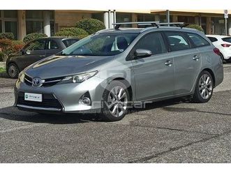 toyota auris touring sports 1.8 hybrid active plus