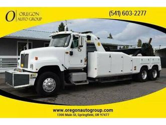 2003 international 5500i 6x4 25-ton wrecker tow truck - $40k new eng!