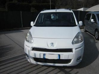 peugeot partner tepee 1.6 hdi 92cv neopatentati