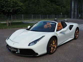 488 spider * carbon-racing seats * nur 14.000 km *