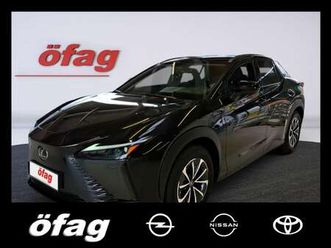 300e luxury line 71.4kwh aut. acc+led+shz+360