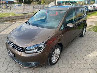 volkswagen - touran - 1.6 tdi trendline bmt - fina