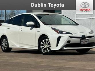 2020 toyota prius hatchback blizzard pearl