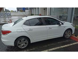 lounge exclusive 1.6 turbo 4p aut.