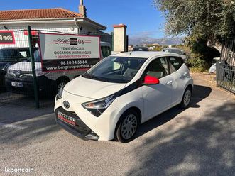 toyota aygo x-play 72 ch 1 ère main entretien toyota