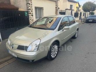 2.2 dci 115 privilege