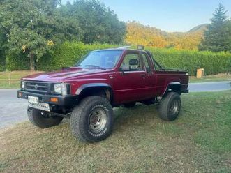 hilux 2.5 extra cab