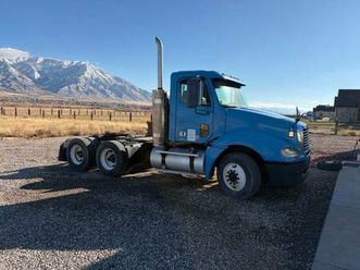 2009 freightliner columbia t/t