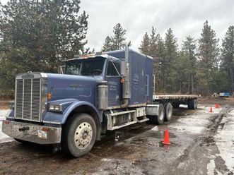1989 freightliner and flatbed