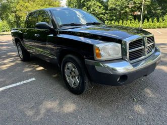 2005 dodge dakota slt