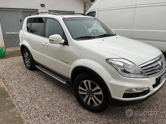 rexton w