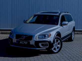 volvo xc70 iii 2.4-d5 awd najbogatsza wersja bezwypadkowy oryginalny lakier gwaranc
