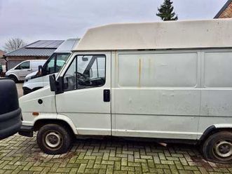 peugeot j5 camion léger
