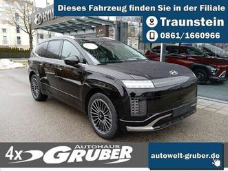 9 7-sitzer 4wd uniq+panorama-glas-schiebed