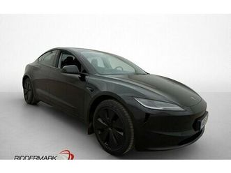 tesla model 3 long range värmepump autopilot skinn rattvärme